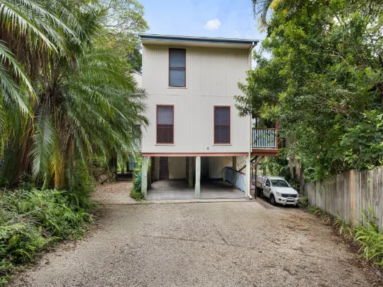 STYLISH & PRIVATE BUDERIM LIVING