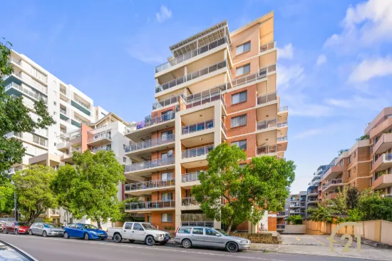 Luxury Two-Bedroom Apartment Perfectly Positioned in Liverpool
