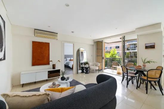Sunny lifestyle retreat with premium facilities