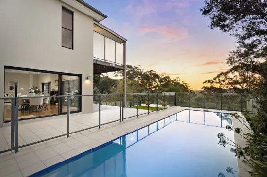 Spacious Family Retreat with Leafy Middle Harbour Views