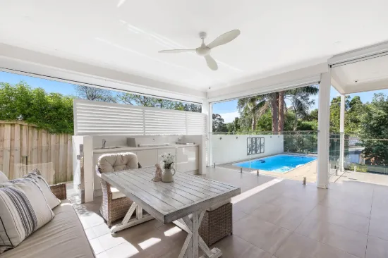 As-New Turnkey Family Home, Walk to Rail & Waitara Public