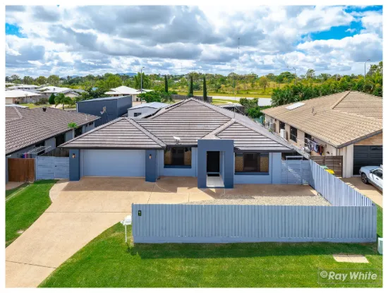 Spacious Family Living with Pool, Shed & Entertainer's Patio on 800m²