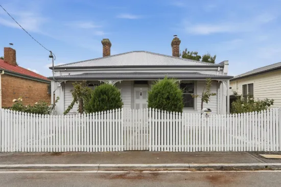 Cherry Tree Cottage – Classic Character, Easy Living