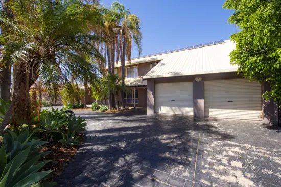 Massive family home with 5 bedrooms