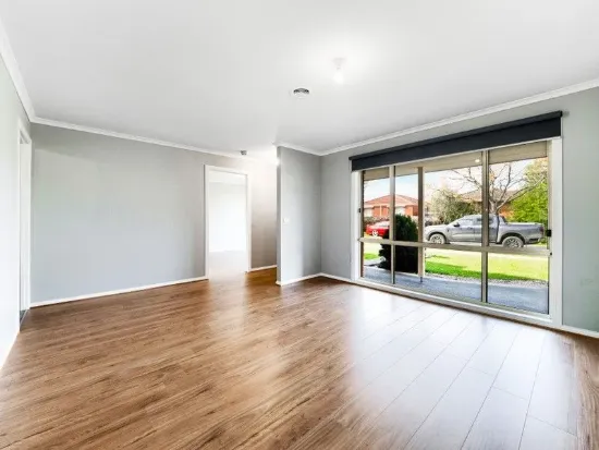 Renovated Family Haven with 2 Separate living areas!