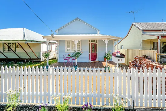 Picture-Perfect Cottage