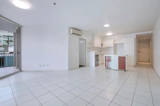 Hard to Beat Value - Spacious 3-Bedroom in Brisbane CBD