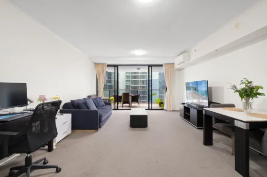 Spacious & Practical CBD Living with Investment Appeal