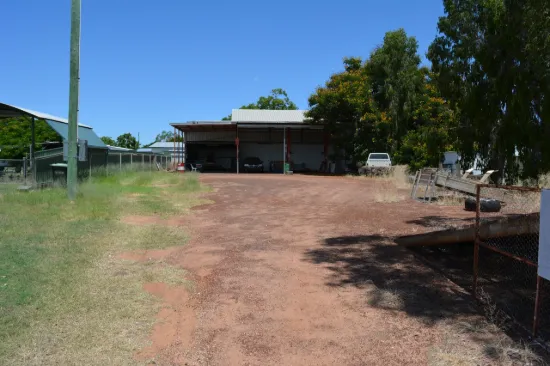 Large Workshop/Shed