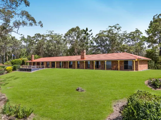ROCKY LODGE - Secluded acreage with dual residences and stunning views