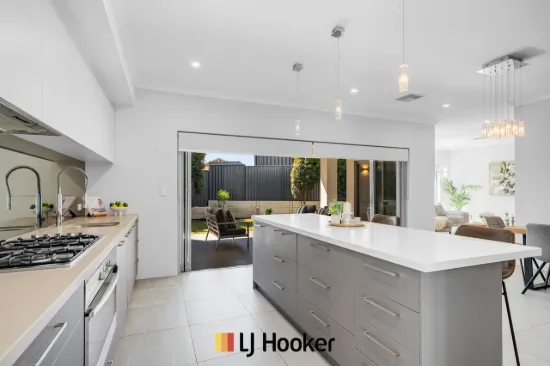 Four Master Suites  |  4 x 4  |  Executive Living  |  Rare Investment Property