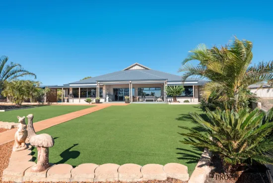 Anchorage Lookout Showpiece - Coastal Luxury on 2,120sqm