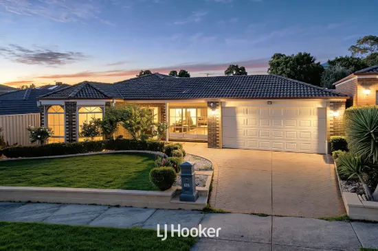 Sophisticated Family Living with Impressive Entertaining Spaces!