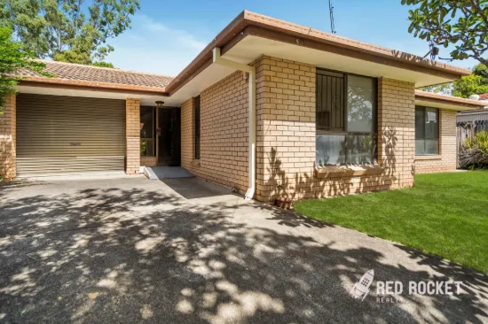 Spacious Lowset Family Living in One of Rochedale South's Best Pockets