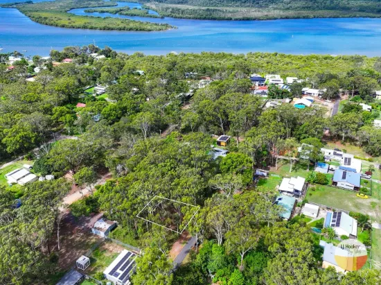 Perfect Building Block in Peaceful Island Setting