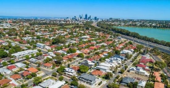 RE/MAX Extreme - Currambine - Real Estate Agency