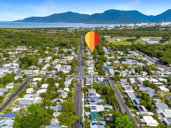 Renovate or Redevelop. Prime Edge Hill Position. 890sqm.