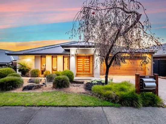PREMIUM PARKSIDE ENTERTAINER IN A PRIZED ESTATE - INGROUND POOL WITH PICTURESQUE LANDSCAPING!