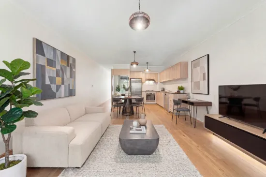 NORTH FACING ONE BEDROOM APARTMENT IN PRIME LOCATION