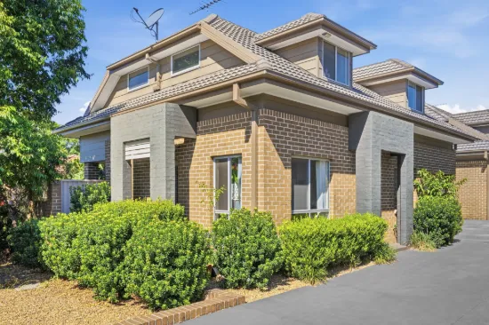 Freestanding 3 Bedroom Townhouse