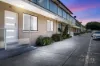 STUNNINGLY RENOVATED 1-BEDROOM APARTMENT IN WEST FOOTSCARY