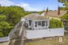 PERFECTLY POSITIONED CENTRAL HOME WITH LIFESTYLE APPEAL.