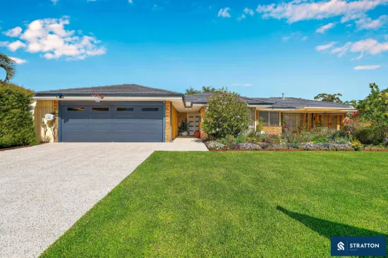 Beautifully Renovated Family Home in a Whisper-Quiet Riverside Pocket!! Subdivision Potential!!