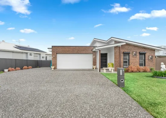 Distinctive, Bold & Under 3 Years Old | Stunning Showcase Family Home in Grandis
