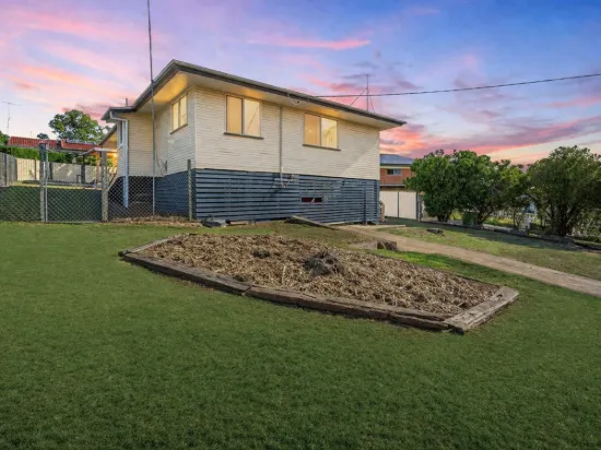 Convenient Gatton Living with Space & Potential