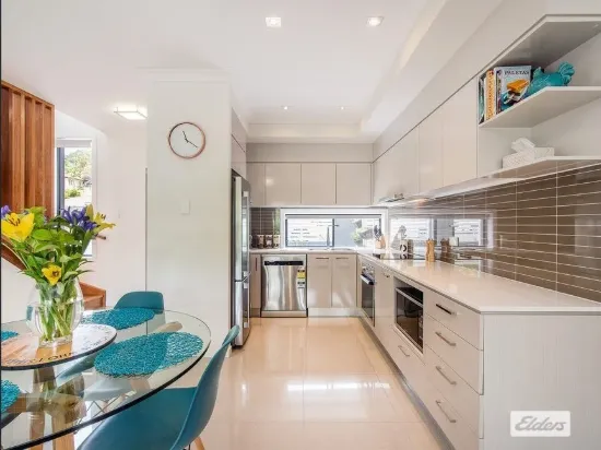 Spacious Townhouse with no Body Corporate Fees!