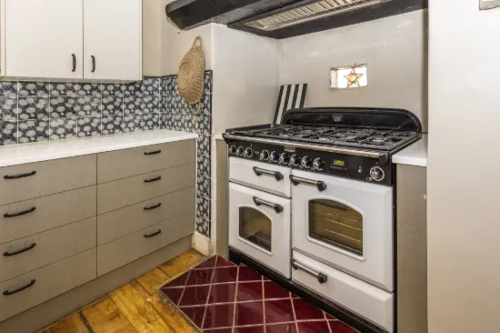 Unique CBD Heritage Superb Renovation