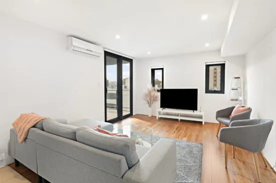 Modern Inner City Apartment with Resort Style Facilities