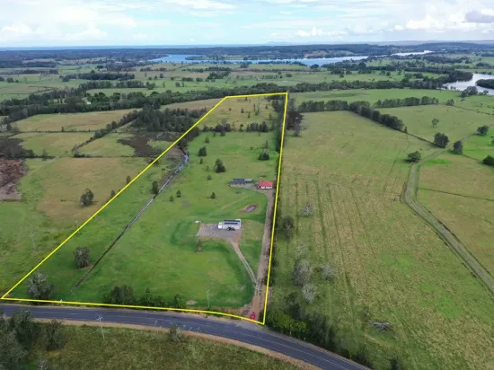 Large Land Holding Within 10 mins to the Coast