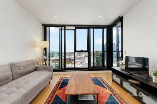 Fortitude Valley Lifestyle: Modern One-Bedroom with Exclusive Amenities