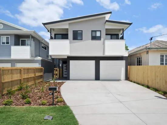 Fully Tenanted Rooming House in a Prime Corner Position
