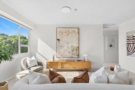 Sunshine And Relaxed Village Living On The Cusp Of Double Bay, An Affordable Market Entry