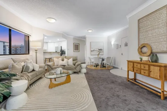 Extensive Wraparound Balcony. Panoramic Views. Bayside Living