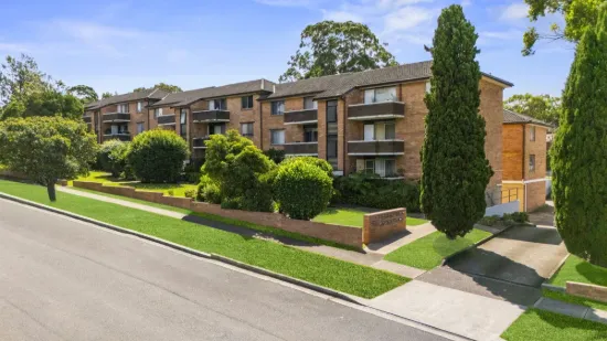 FULL-BRICK APARTMENT LIVING - OPEN TO VIEW SAT 28/03/2026 @ 1-1.30PM