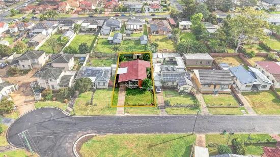 15 Alexander Cres, Macquarie Fields, NSW, 2564 - For Sale