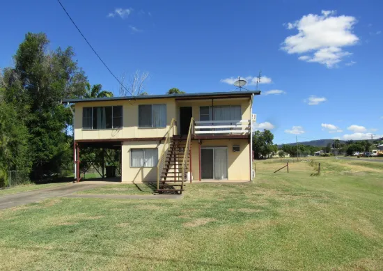FREEHOLD 3311 SQM BLOCK TWO BATHROOMS  MODERN KITCHENS  FULLY AIR CONDITIONED