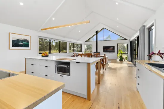 Architect designed family home in peaceful Tamar Valley