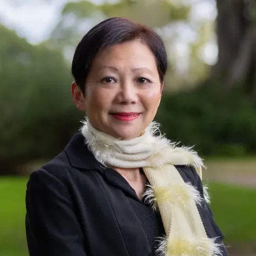 Louisa Chan - Real Estate Agent at Ray White Elevate Group