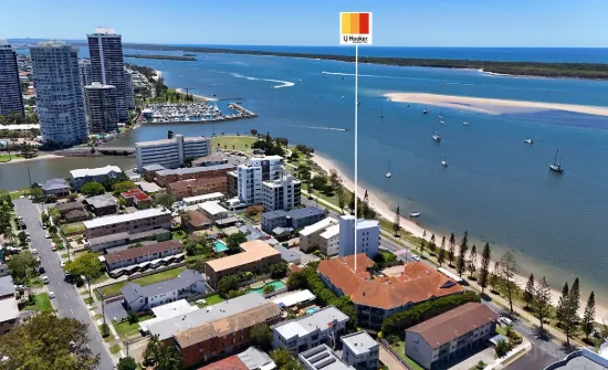 Renovators Delight, Over Looking the Famous Broadwater with Ideal Ocean Views