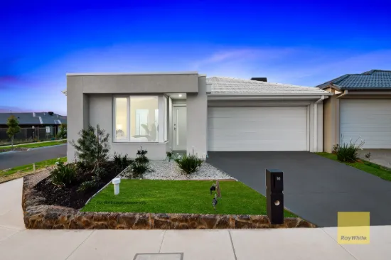 Contemporary Comfort and Convenience in Truganina's Prime Location