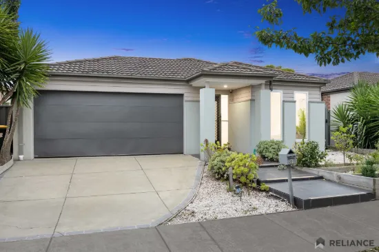Perfect Opportunity in the Heart of Deer Park
