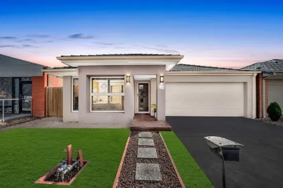 Stylish Modern Family Home in a Prime Dandenong Locale