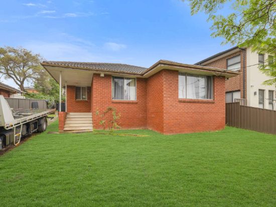 Spacious Family Home in Girraween