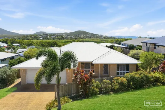 Four Bedrooms, Hinterland Views and Room for a Pool