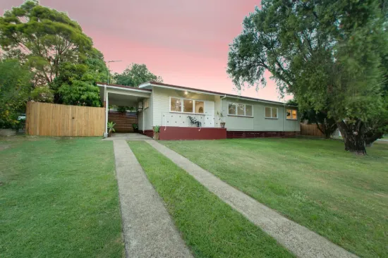 Prime Position, Stunning Renovation, Effortless Living