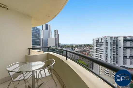 Top Floor Apartment with Spectacular City Views and High Yield!